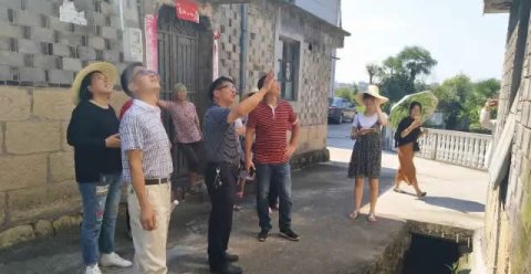 【榴莲视频下载安装污门业】扶贫济困做慈善 携手帮扶助脱贫