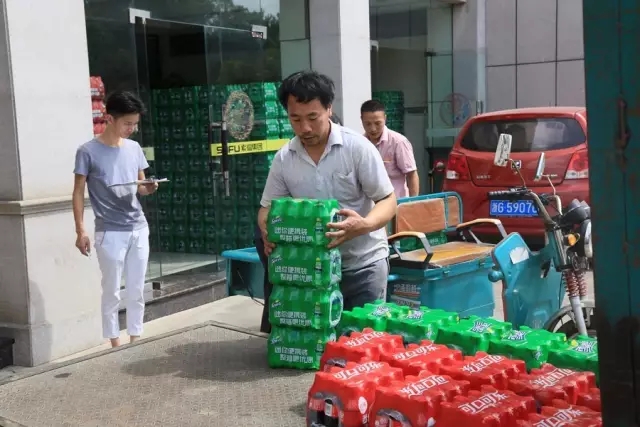 夏日送清凉〡致敬高温下奋战一线的榴莲视频下载安装污人！